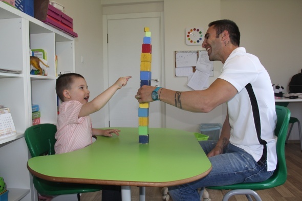 Otizmde Özel Eğitim Çocuğa Neler Katıyor?
